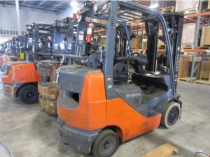 Selecting the proper forklift tires for the application and forklift type is crucial